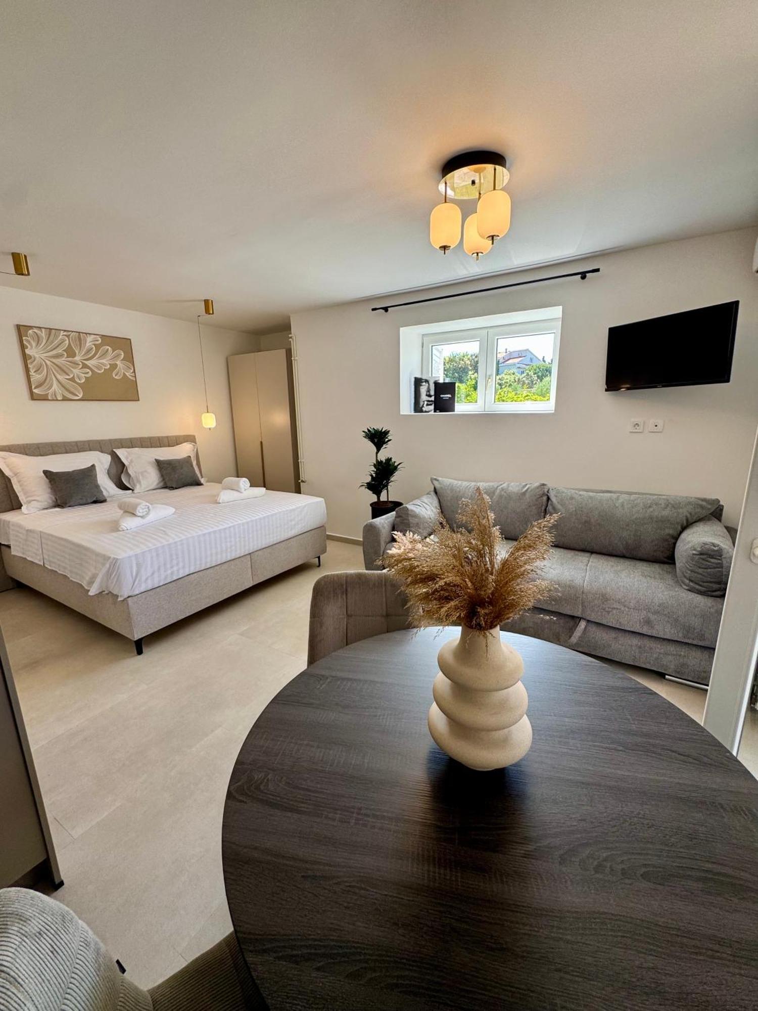 Apartments Toma Novalja Dış mekan fotoğraf