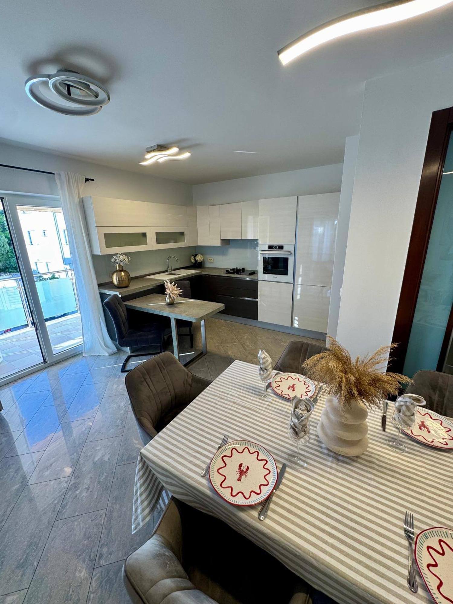Apartments Toma Novalja Dış mekan fotoğraf